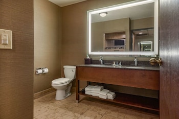 Suite, Multiple Beds, Non Smoking (Upgrade)