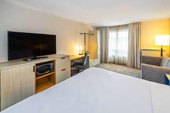 Room, 1 King Bed with Sofa bed, Non Smoking (Upper Floor, Stair Access Only)