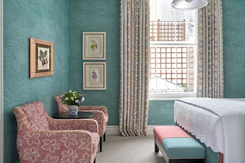 Accessible Deluxe King Room