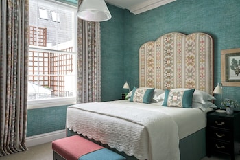 Accessible Deluxe King Room