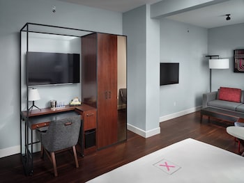 Executive Room, 1 King Bed with Sofa bed (ADA)