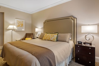 Deluxe Room, 1 King Bed, Accessible