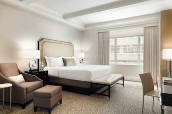 Executive Room, 1 King Bed (Deluxe)