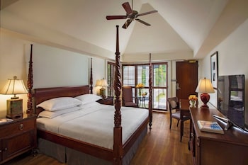 Club Room, 1 King Bed, Cabana