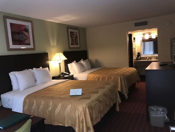 Standard Room, 2 Queen Beds, Non Smoking