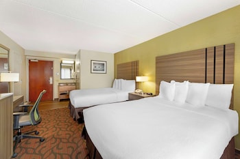 Standard Room, 2 Queen Beds, Non Smoking, Refrigerator & Microwave