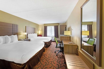 Standard Room, 2 Queen Beds, Non Smoking, Refrigerator & Microwave