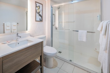 2 Queen Beds, Non Smoking, Upper Floor