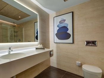 Superior Room, 1 King Bed
