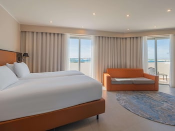Superior Room, Multiple Beds, Sea View