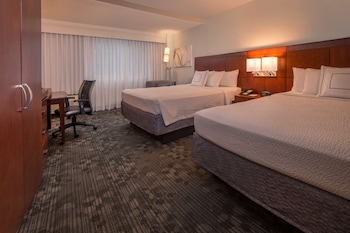 Suite, Multiple Beds, Accessible (Hearing One Bedroom)