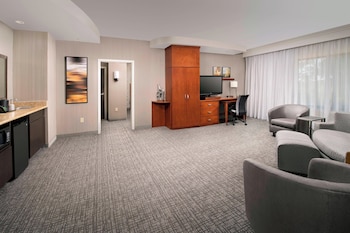 Suite, 1 Bedroom, Hearing Accessible (Accessible Bathtub)