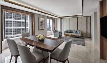 Premier Suite