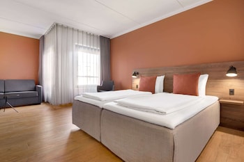 Deluxe Room, 2 Twin Beds, Non Smoking