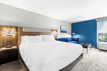 Standard Room, 1 King Bed, Accessible (Communications, Mobility, Access Tub)