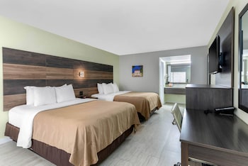 Standard Room, 2 Queen Beds, Non Smoking