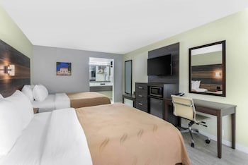 Standard Room, 2 Queen Beds, Non Smoking