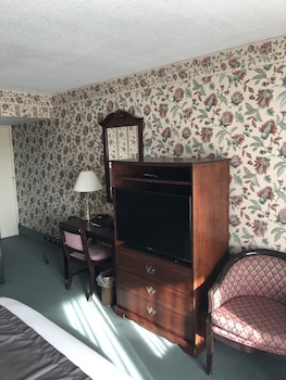 Room, 1 King Bed, Non Smoking (Riverside)
