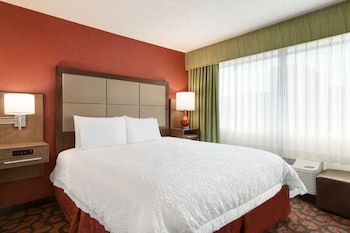King Corner With Pullout Sofa Bed