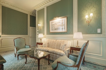 Junior Suite (Single Use)