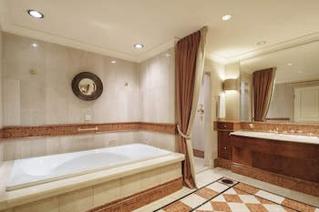 Superior Suite, Balcony (3Pax)