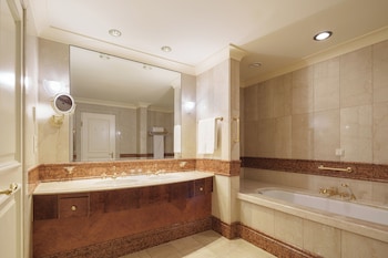 Superior Suite (Single Use)