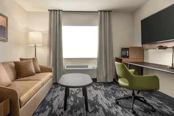 Executive Suite, 1 King Bed with Sofa bed