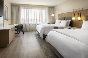 Deluxe Room, 2 Queen Beds, City View