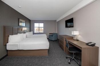 Superior Room, 2 Queen Beds (Coast Two Queens Top Floor)