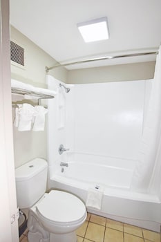 Deluxe Room, 1 King Bed, Non Smoking
