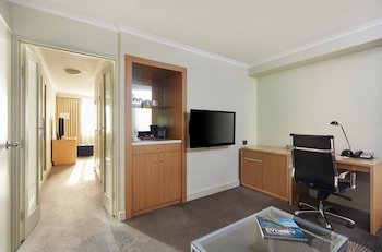 Suite, 1 King Bed