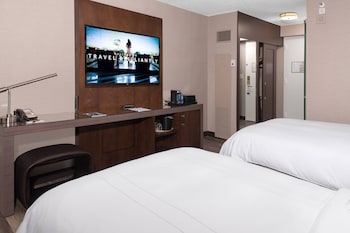 Room, 2 Double Beds (Mobility Accessible, Tub)