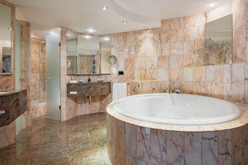 Executive Room, 1 Double Bed