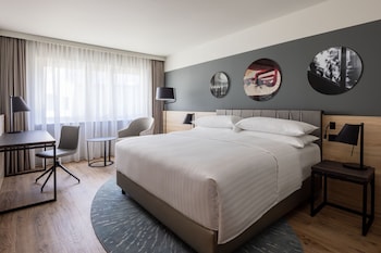 Superior Room, 1 King Bed