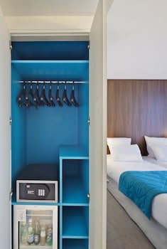 Classic Room, 1 Queen Bed, Non Smoking