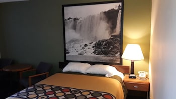 Standard Room, 1 Queen Bed