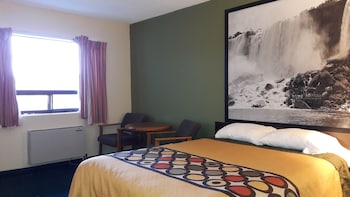Standard Room, 1 Queen Bed
