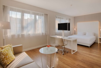 Junior Suite (Extra Bed 2 adults + 2 children)