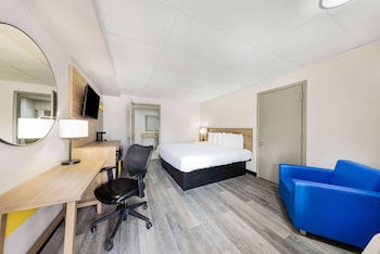 Room, 1 King Bed, Accessible