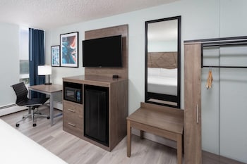 Room, 1 King Bed, Non Smoking