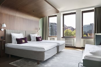 Standard Twin Room (extra bed possibility)