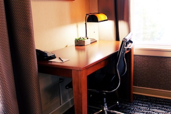 Executive Suite, 1 King Bed with Sofa bed