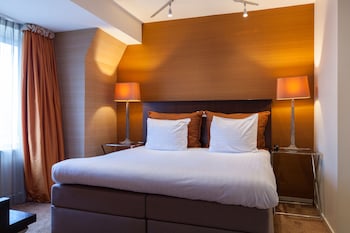 Junior Room