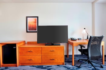 Room, 2 Double Beds, Park View (Mobility/Hearing Accessible, Tub)