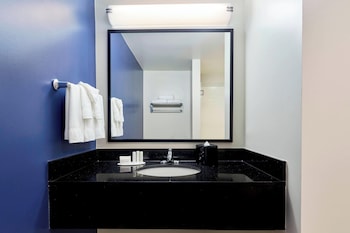 Room, 2 Double Beds, Bathtub (Mobility/Hearing Accessible, Tub)