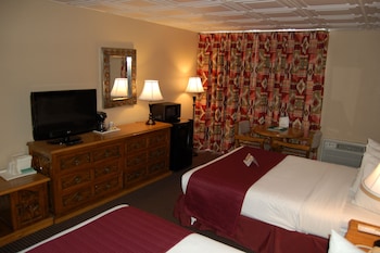 Standard Room, 2 Queen Beds, Non Smoking