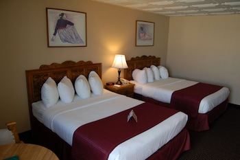 Standard Room, 2 Queen Beds, Non Smoking