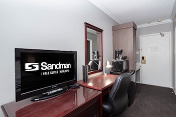 Standard Room, 1 Queen Bed