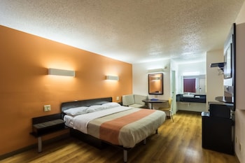 Standard Room, 1 King Bed, Non Smoking
