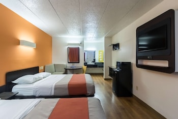 Standard Room, 2 Double Beds, Non Smoking